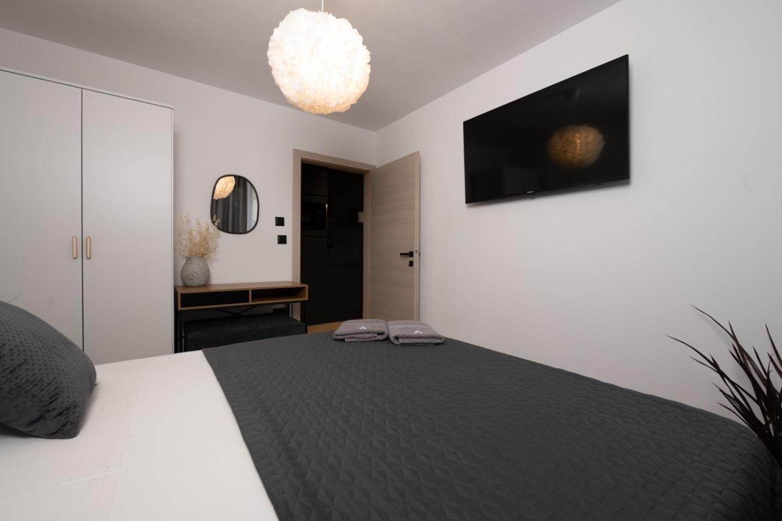 V Residence Apartments Rabac Bagian luar foto